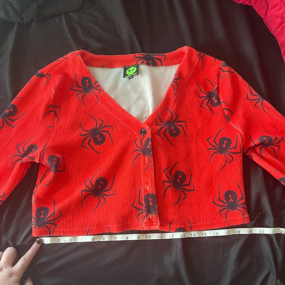 Tunnel Vision Red Widow Print Cardigan - Picture 4 of 5